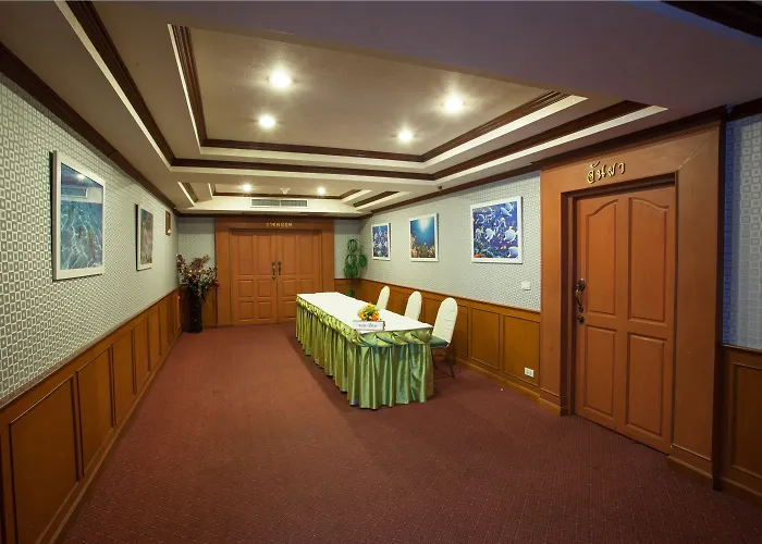 Bay Srinakarin Hotel Bangkok