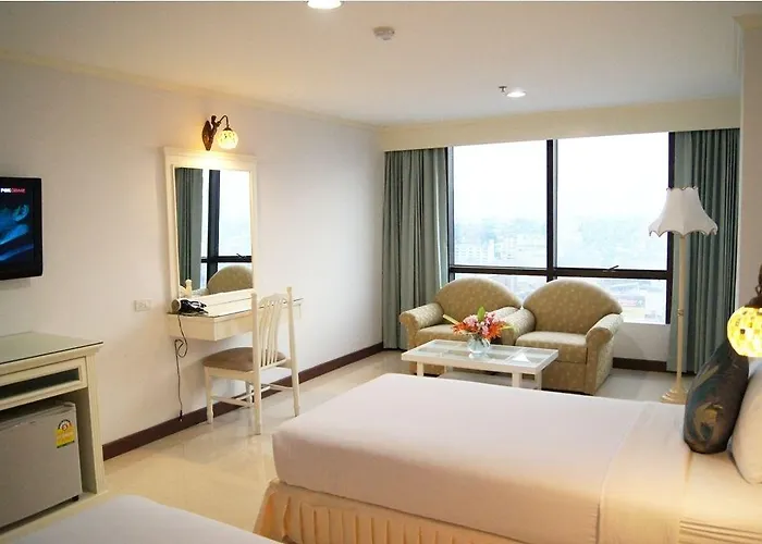 Bay Srinakarin 4*