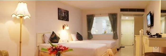 Hotel Bay Srinakarin