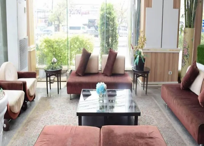 Bay Srinakarin Hotel 4*