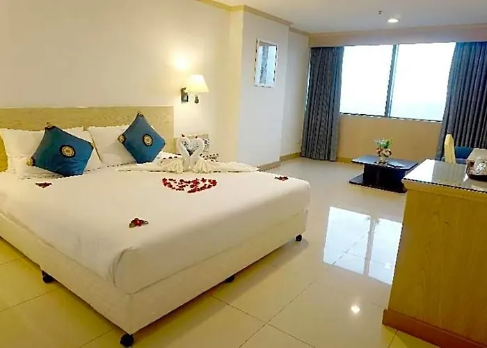 Hotel Bay Srinakarin