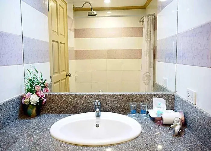 Hotel Bay Srinakarin 4*